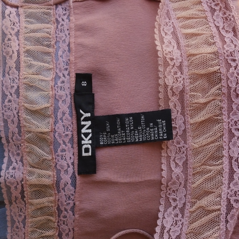 DKNY Vintage 100% silk camisole with lace and spaghetti straps. Size 8 - Picture 4 of 4